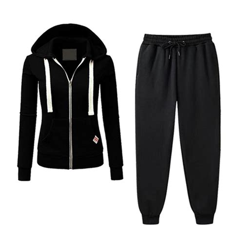 Women's Cyber Monday Tracksuits Deals .